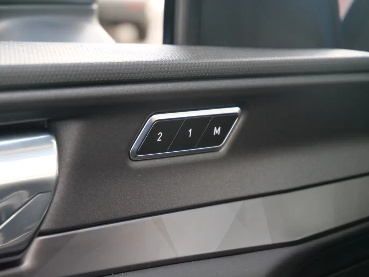 1.5 Plugin Hybrid 261pk Automaat Apple Carplay / Infinity Sound / Schuifdak