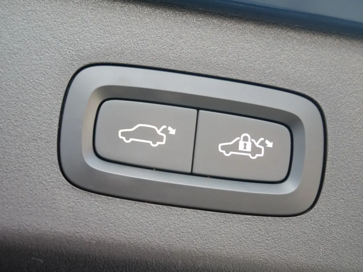 1.5 Plugin Hybrid 261pk Automaat Apple Carplay / Infinity Sound / Schuifdak