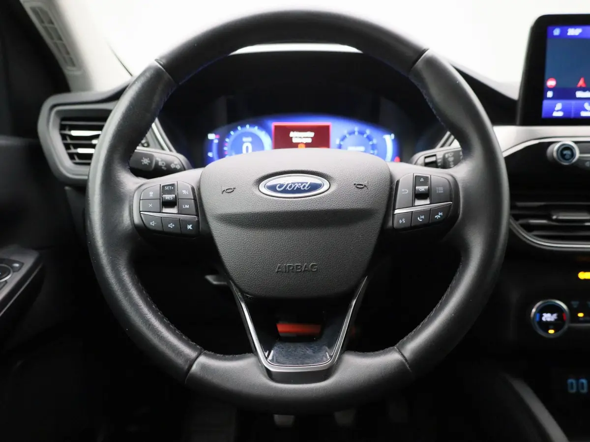 1.5 EcoBoost Titanium 150pk | Adaptieve cruise controle | Parkeer Camera Voor & achter | 18 inch Lichtmetalen velgen