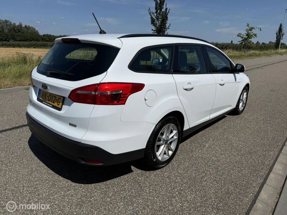1.0 Titanium Zeer nette auto