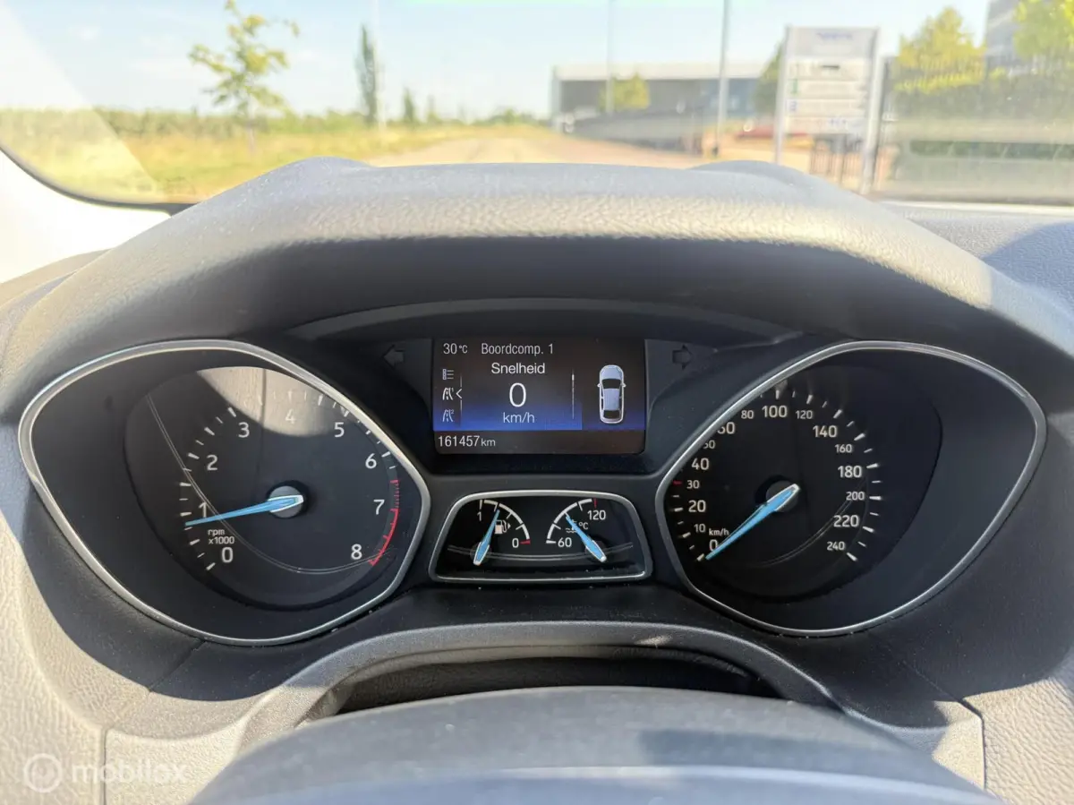 1.0 Titanium Zeer nette auto