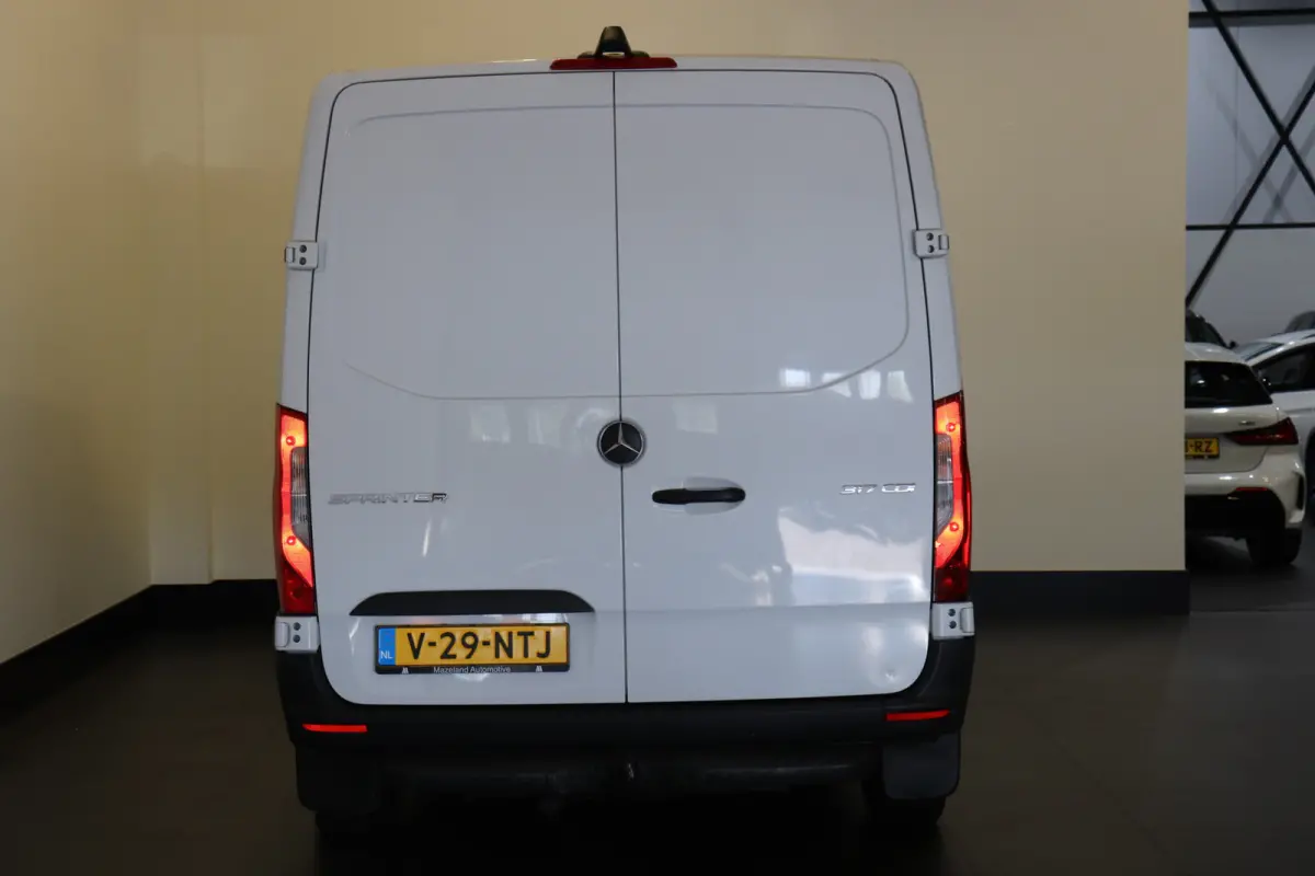 317 1.9 CDI L2H1 EURO 6 - Airco - Navi - Cruise - € 23.950,- Excl.