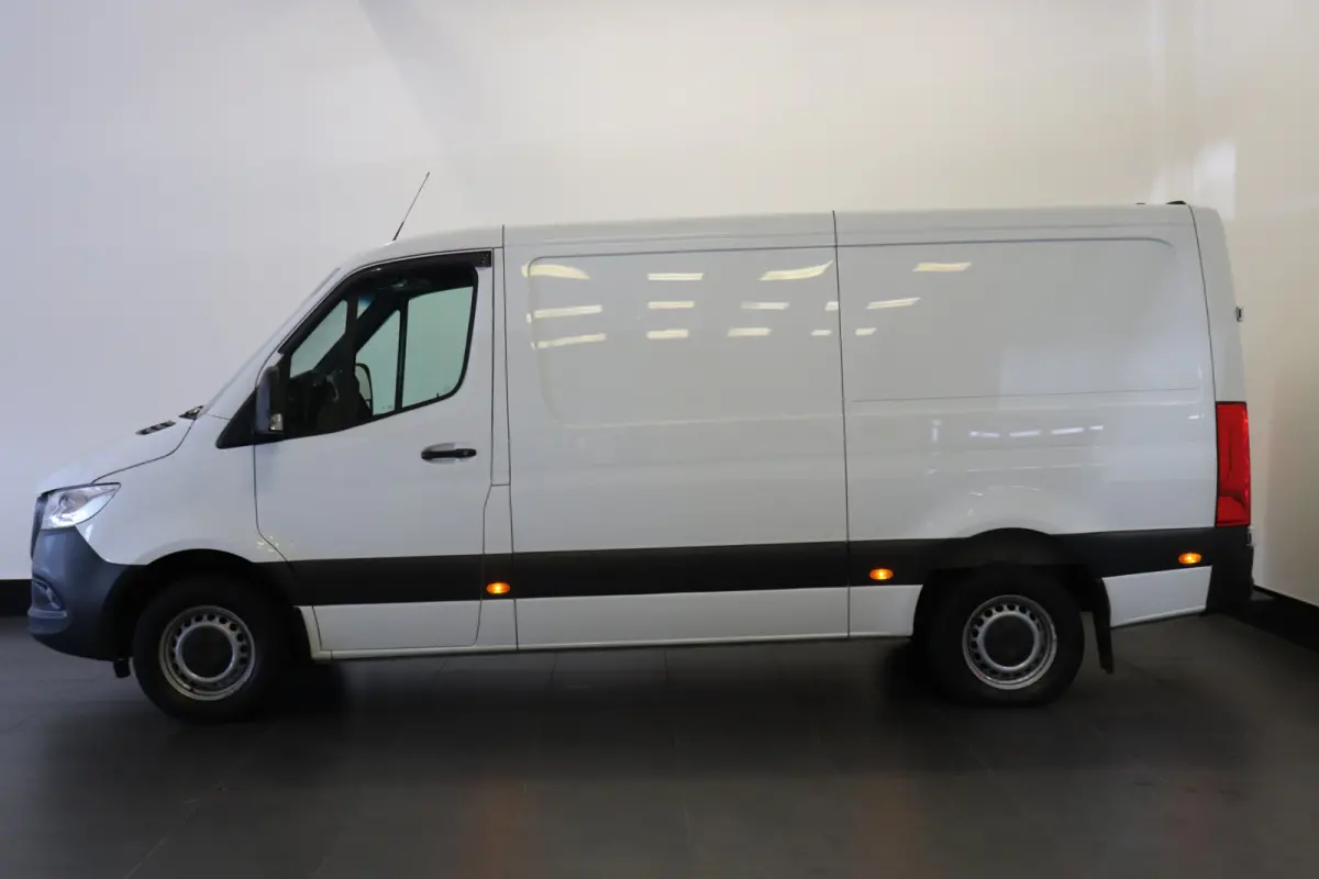 317 1.9 CDI L2H1 EURO 6 - Airco - Navi - Cruise - € 23.950,- Excl.