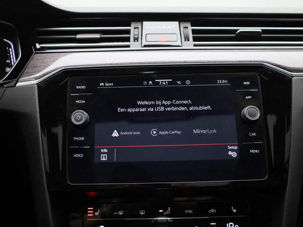 1.4 TSI PHEV GTE Business | Automaat | Apple Carplay / Android Auto | Panoramadak | Achteruitrijcamera | Parkeersensoren | Stoelverwarming |