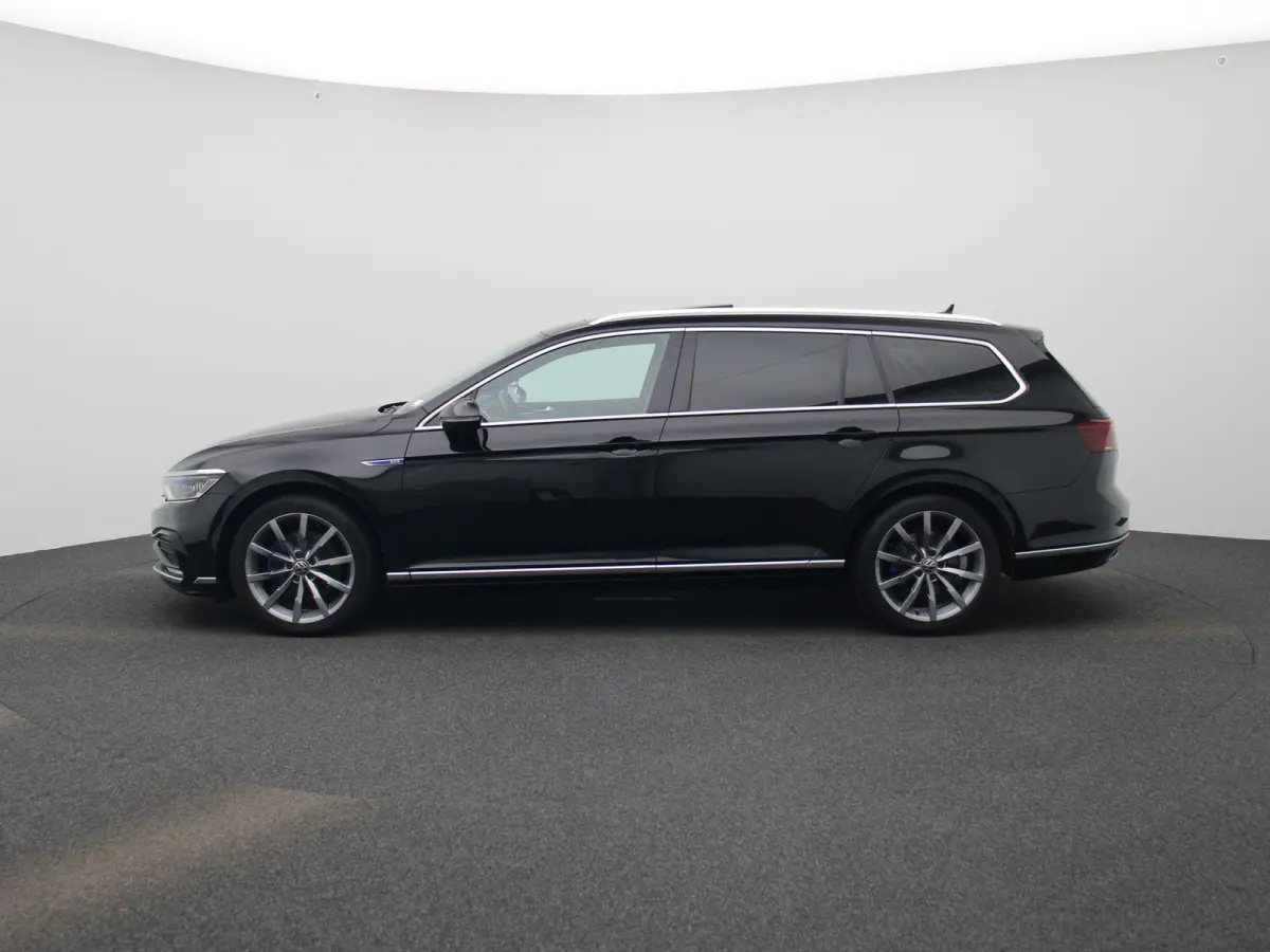1.4 TSI PHEV GTE Business | Automaat | Apple Carplay / Android Auto | Panoramadak | Achteruitrijcamera | Parkeersensoren | Stoelverwarming |