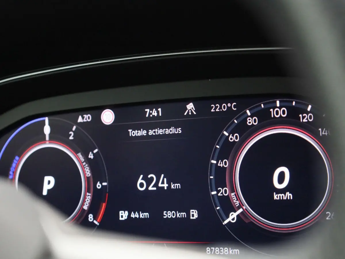 1.4 TSI PHEV GTE Business | Automaat | Apple Carplay / Android Auto | Panoramadak | Achteruitrijcamera | Parkeersensoren | Stoelverwarming |