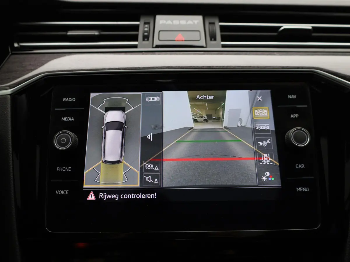 1.4 TSI PHEV GTE Business | Automaat | Apple Carplay / Android Auto | Panoramadak | Achteruitrijcamera | Parkeersensoren | Stoelverwarming |