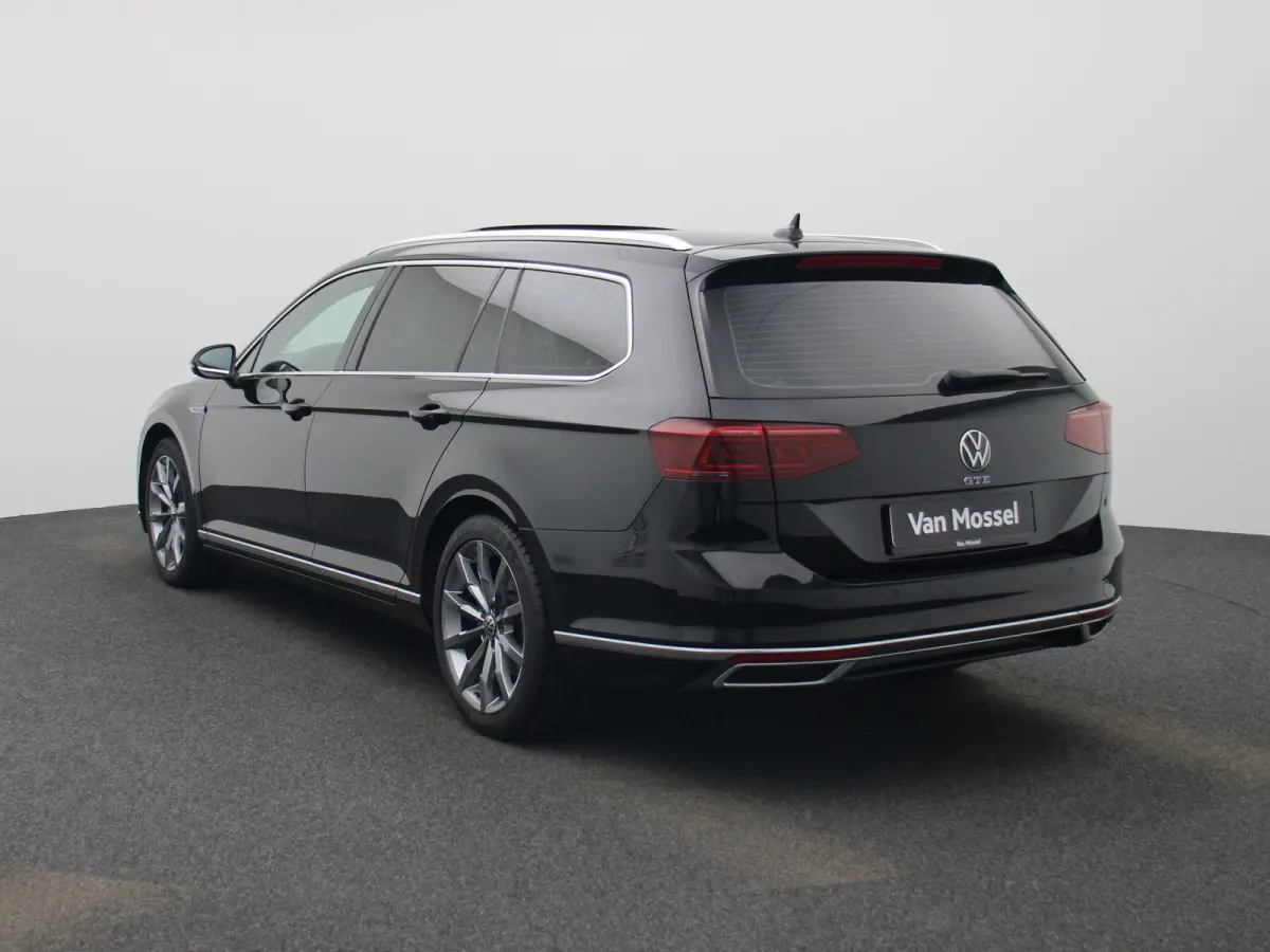 1.4 TSI PHEV GTE Business | Automaat | Apple Carplay / Android Auto | Panoramadak | Achteruitrijcamera | Parkeersensoren | Stoelverwarming |