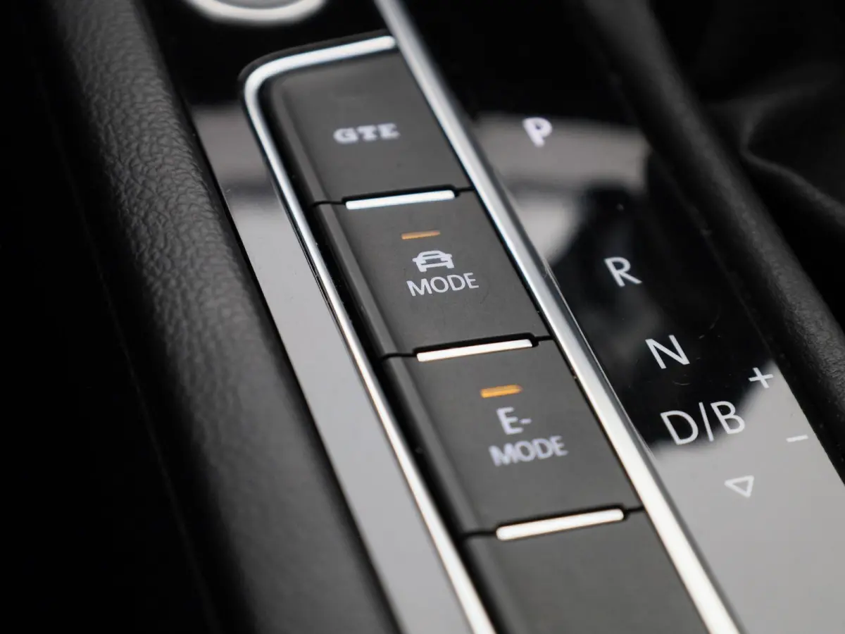 1.4 TSI PHEV GTE Business | Automaat | Apple Carplay / Android Auto | Panoramadak | Achteruitrijcamera | Parkeersensoren | Stoelverwarming |