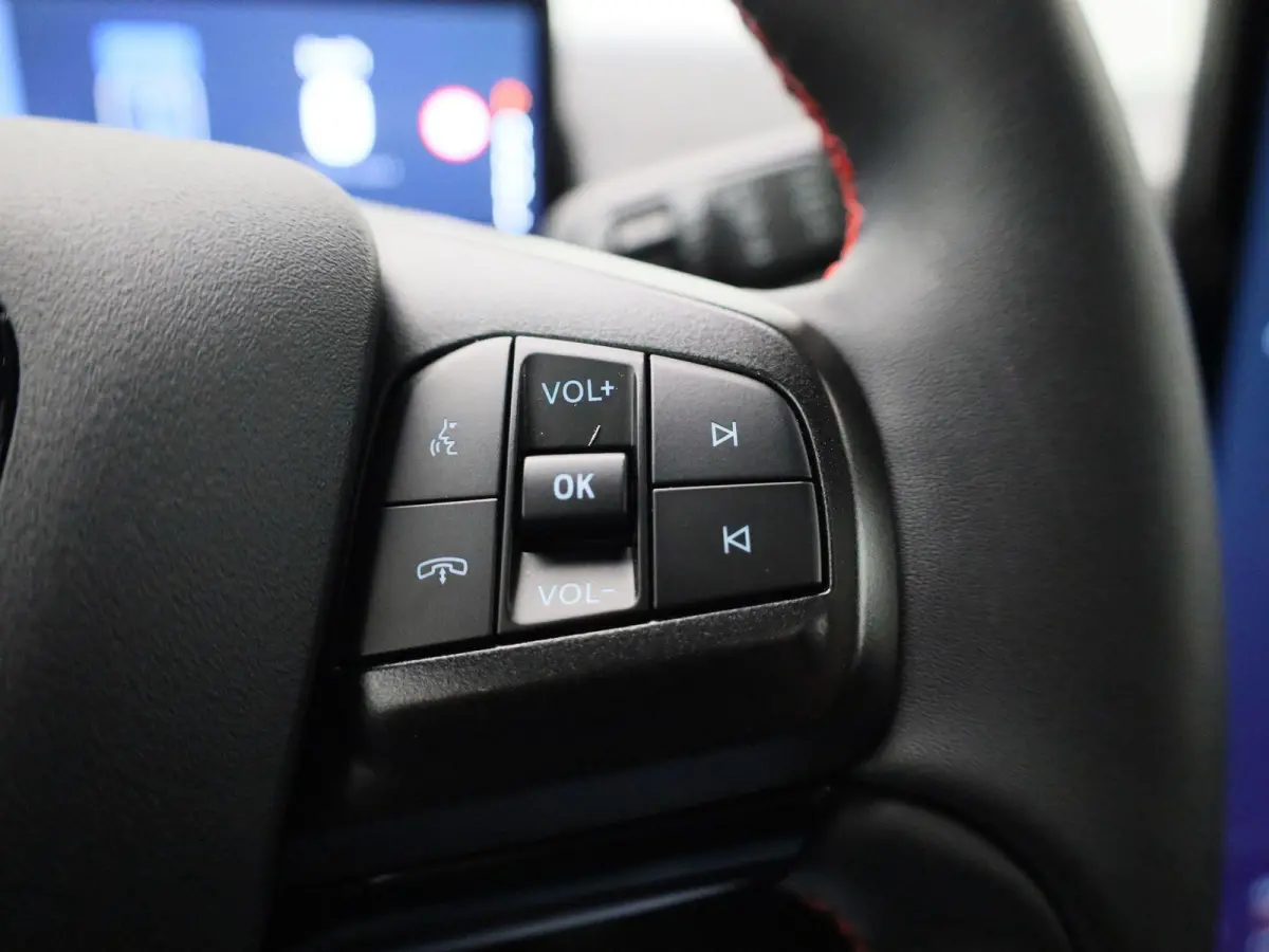 Extended First Edition AWD 98 kWh Afneembare trekhaak | Panorama dak | Elektrische Voorstoelen