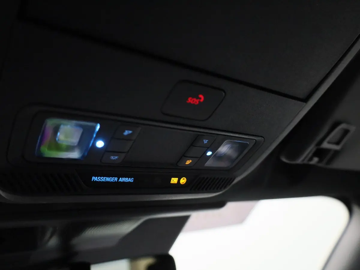 Extended First Edition AWD 98 kWh Afneembare trekhaak | Panorama dak | Elektrische Voorstoelen