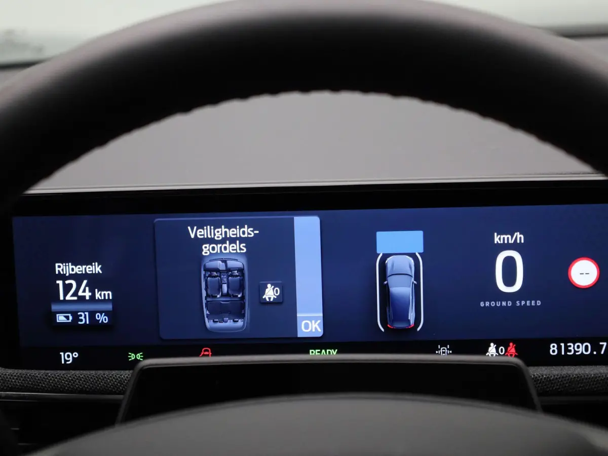 Extended First Edition AWD 98 kWh Afneembare trekhaak | Panorama dak | Elektrische Voorstoelen