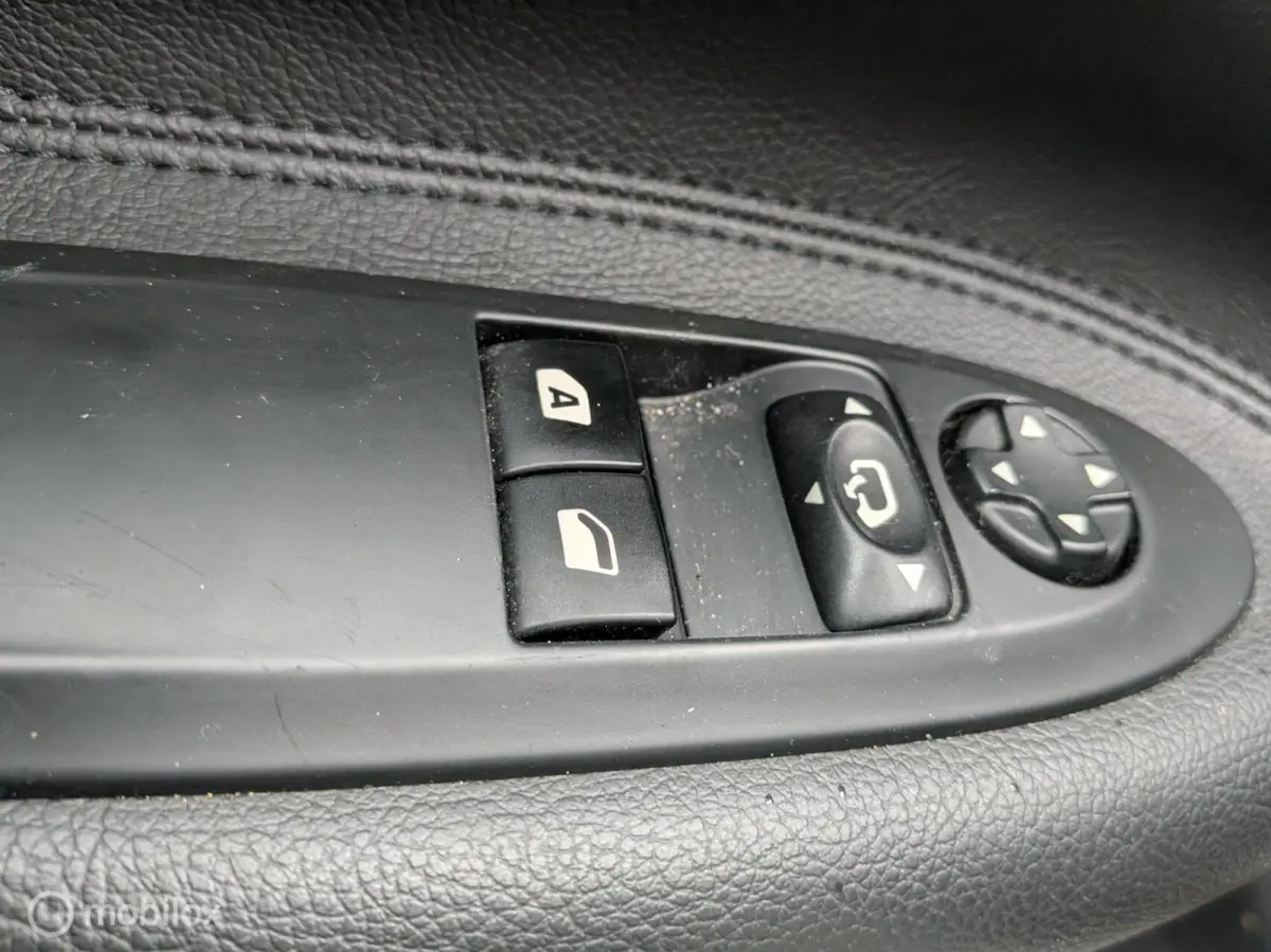 1.2 PureTech So Chic Full Led Lage kilometers!!!!