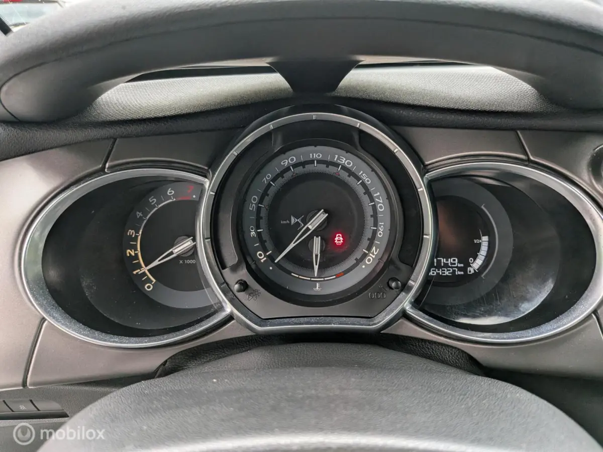 1.2 PureTech So Chic Full Led Lage kilometers!!!!
