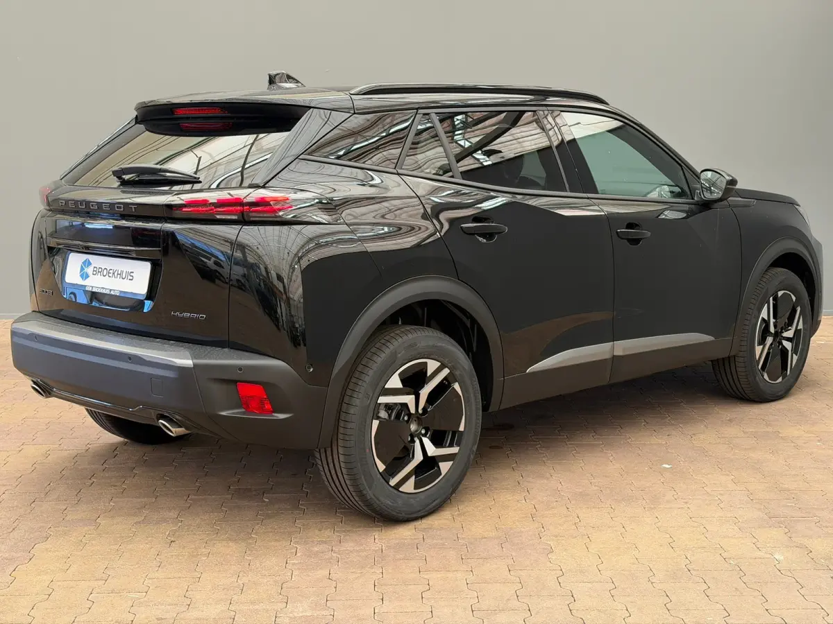 1.2 Hybrid 145 Allure | Active Safety Brake met camera en radar (automatisch noodremsysteem) met Distance Alert (waarschuwing dreigende aanrijding) | Advanced Active Safety Brake met camera 