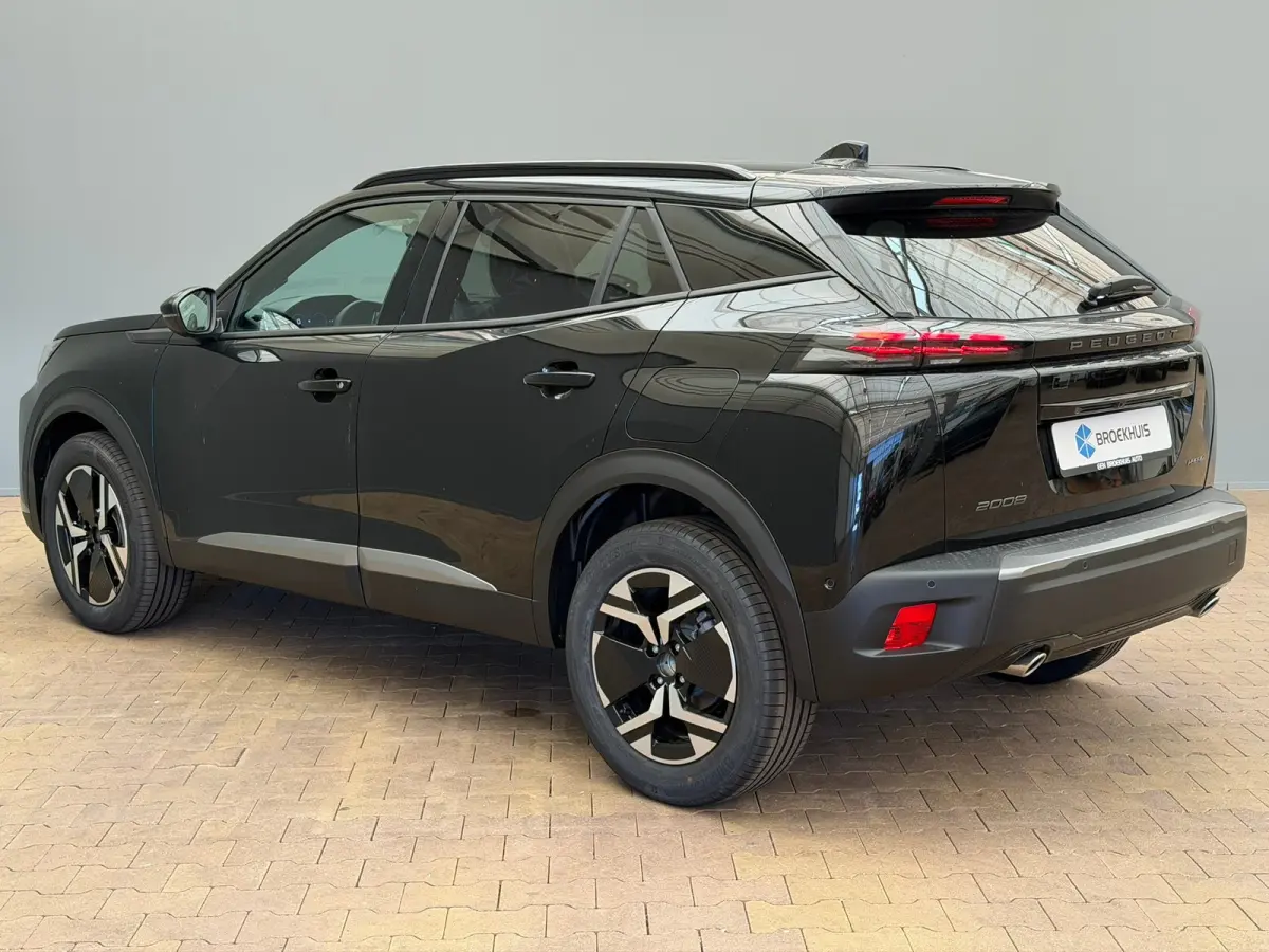 1.2 Hybrid 145 Allure | Active Safety Brake met camera en radar (automatisch noodremsysteem) met Distance Alert (waarschuwing dreigende aanrijding) | Advanced Active Safety Brake met camera 