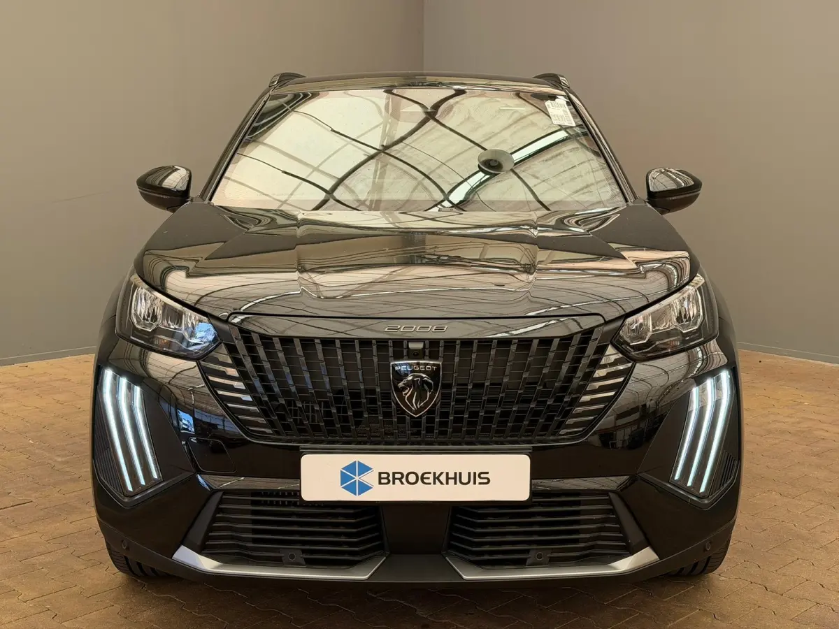 1.2 Hybrid 145 Allure | Active Safety Brake met camera en radar (automatisch noodremsysteem) met Distance Alert (waarschuwing dreigende aanrijding) | Advanced Active Safety Brake met camera 