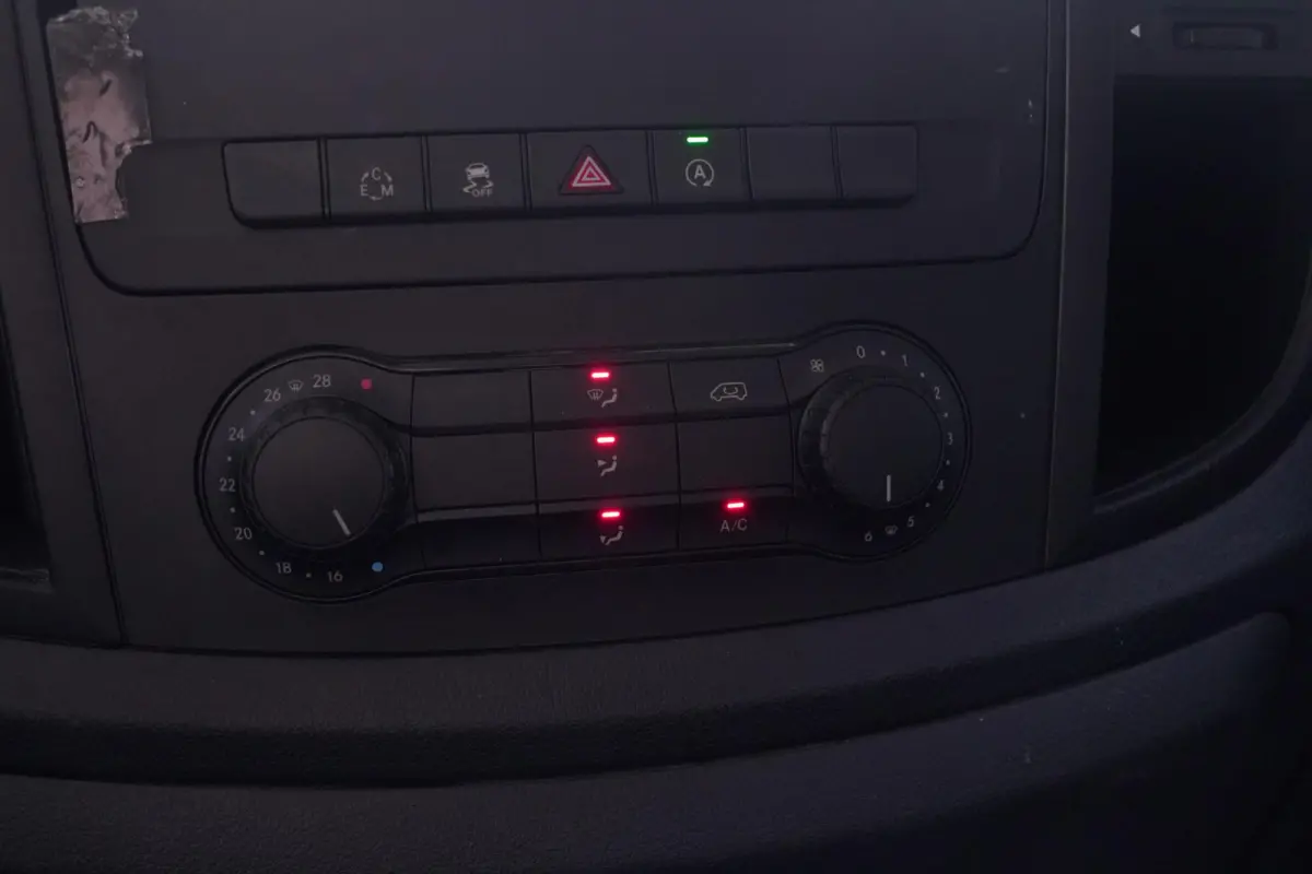 114 CDI 136 pk Aut. Lang Glazenwasser Edition Airco, Cruise Control, Imperiaal, Trekhaak, 2-Zits