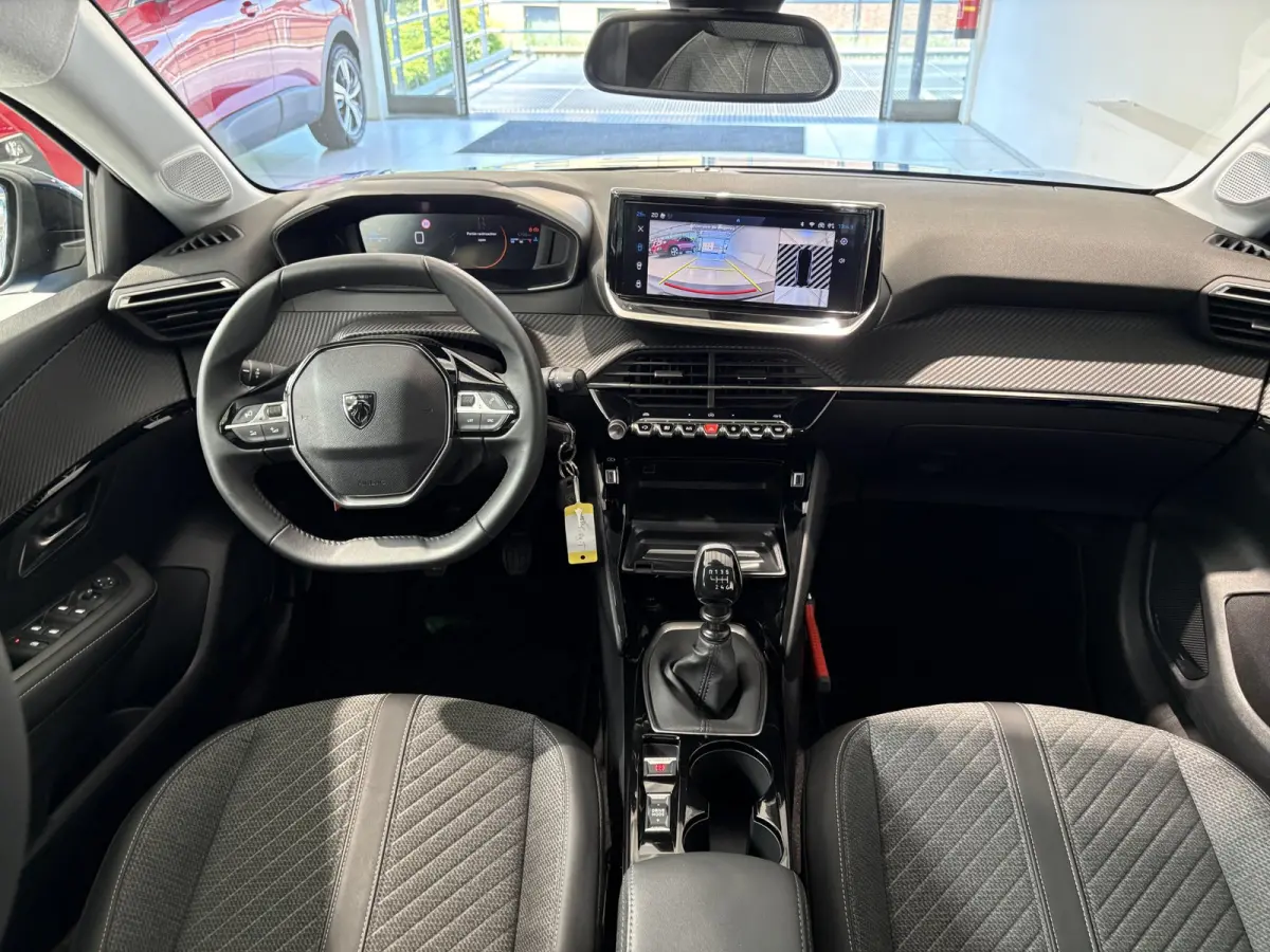 1.2 PureTech 100 Allure | Navigatie | Camera voor en achter | Blind Spot Monitor |
