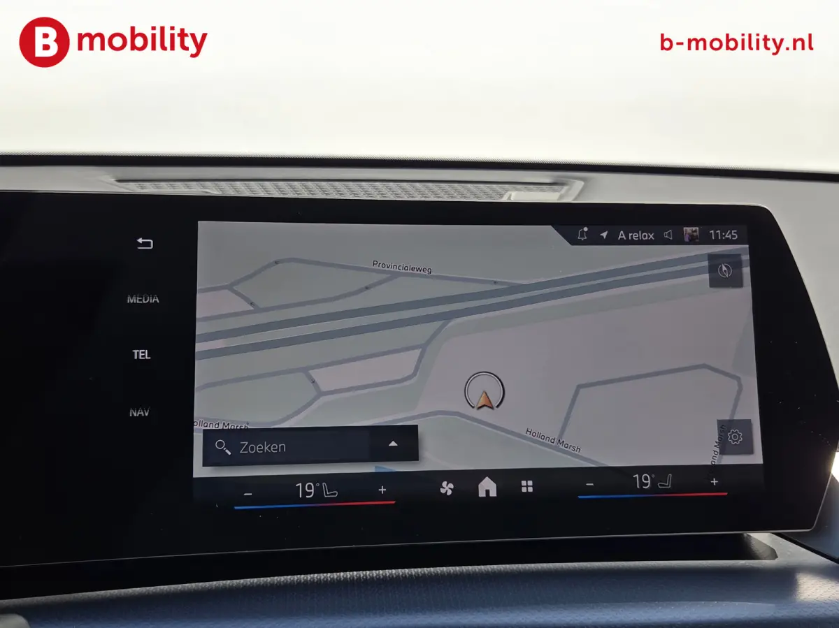 eDrive20 67 kWh M-Sport SOH 99% Driving Assist. Plus | Sportstoelen | Park Assist | Leer | Adaptive Cruise Control | DAB | NL Auto! | Achteruitrijcamera