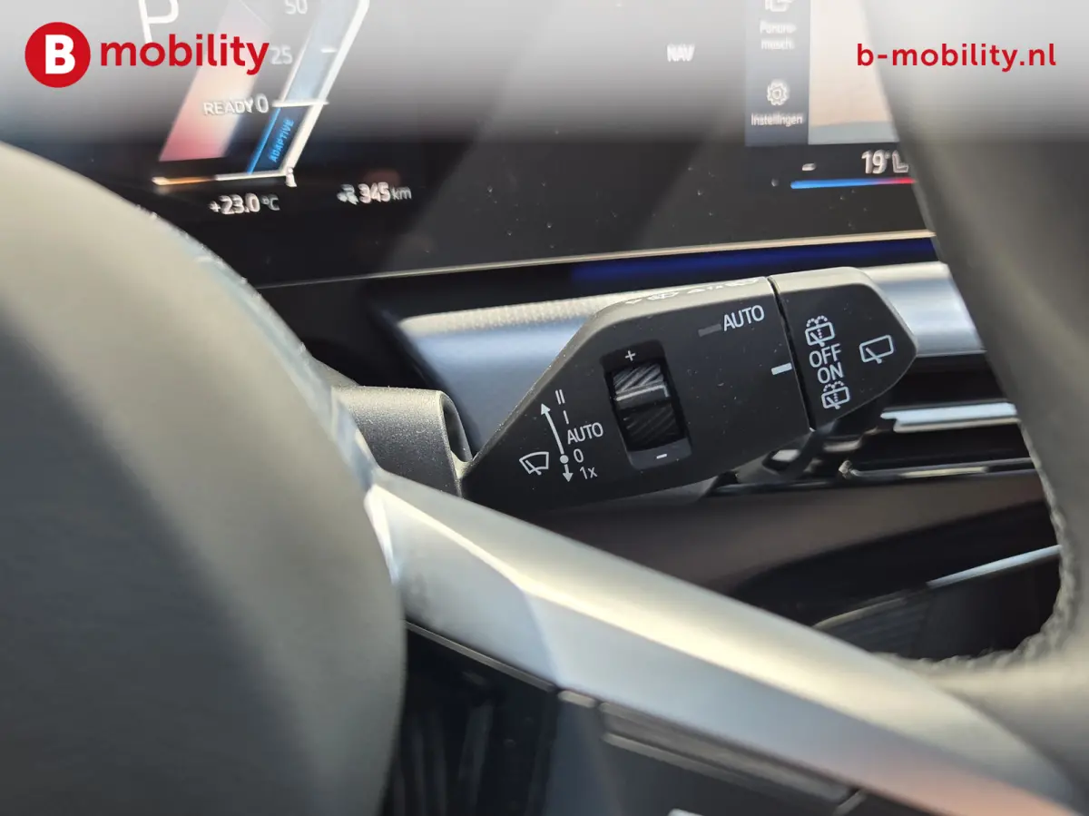 eDrive20 67 kWh M-Sport SOH 99% Driving Assist. Plus | Sportstoelen | Park Assist | Leer | Adaptive Cruise Control | DAB | NL Auto! | Achteruitrijcamera