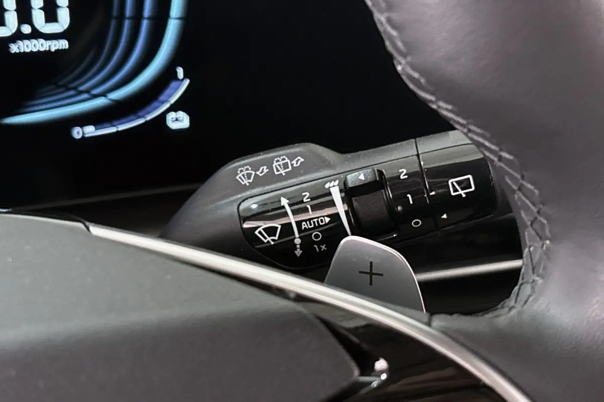 1.6 GDi PHEV DynamicLine Keyless Achteruitrijcamera Apple CarPlay 18"