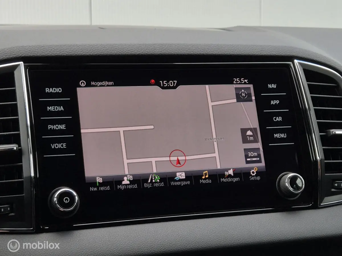 1.0 TSI CLEVER EDITION/LED/CARPLAY/CLIMATE/PDC/16''LMV