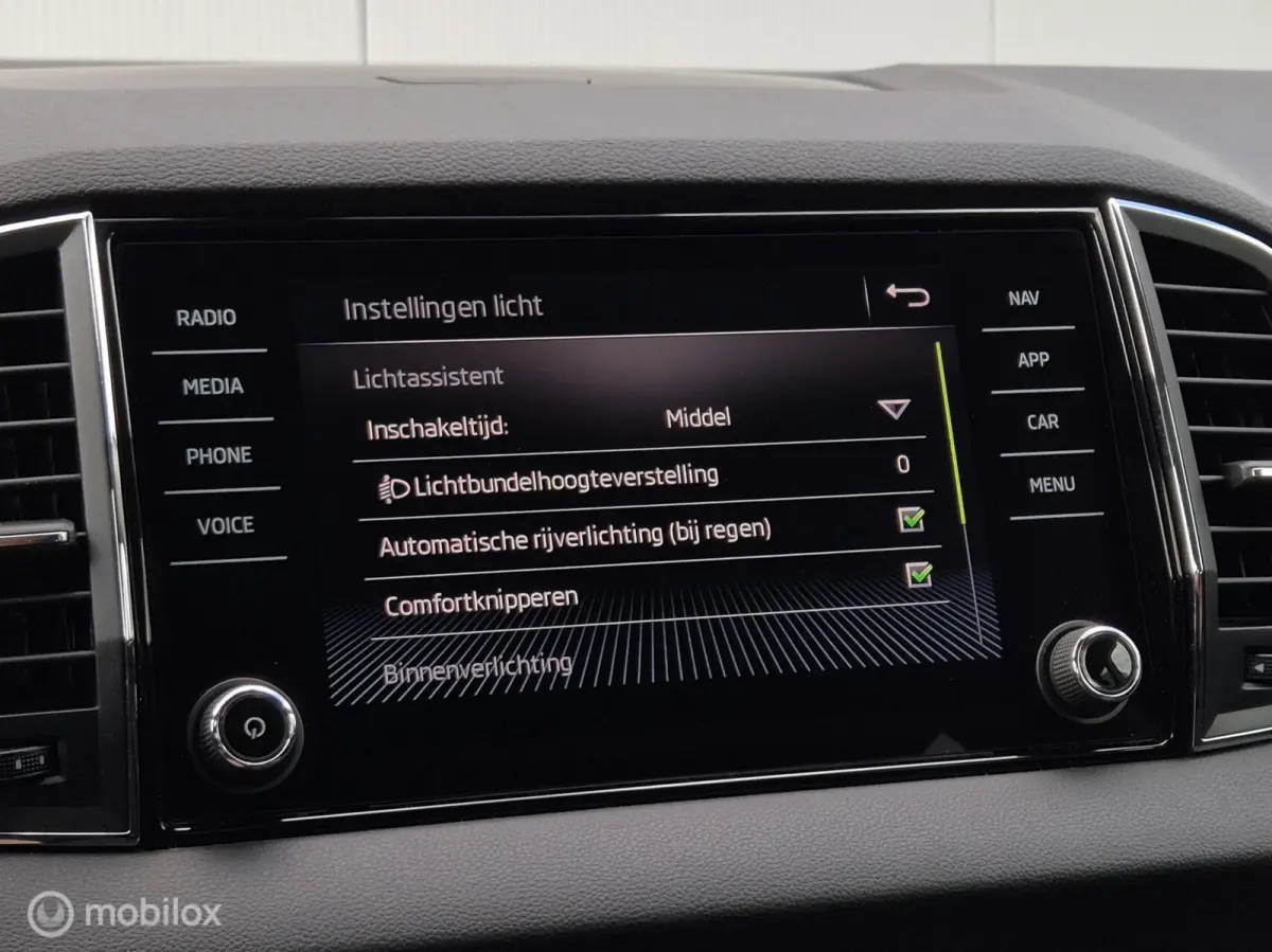 1.0 TSI CLEVER EDITION/LED/CARPLAY/CLIMATE/PDC/16''LMV