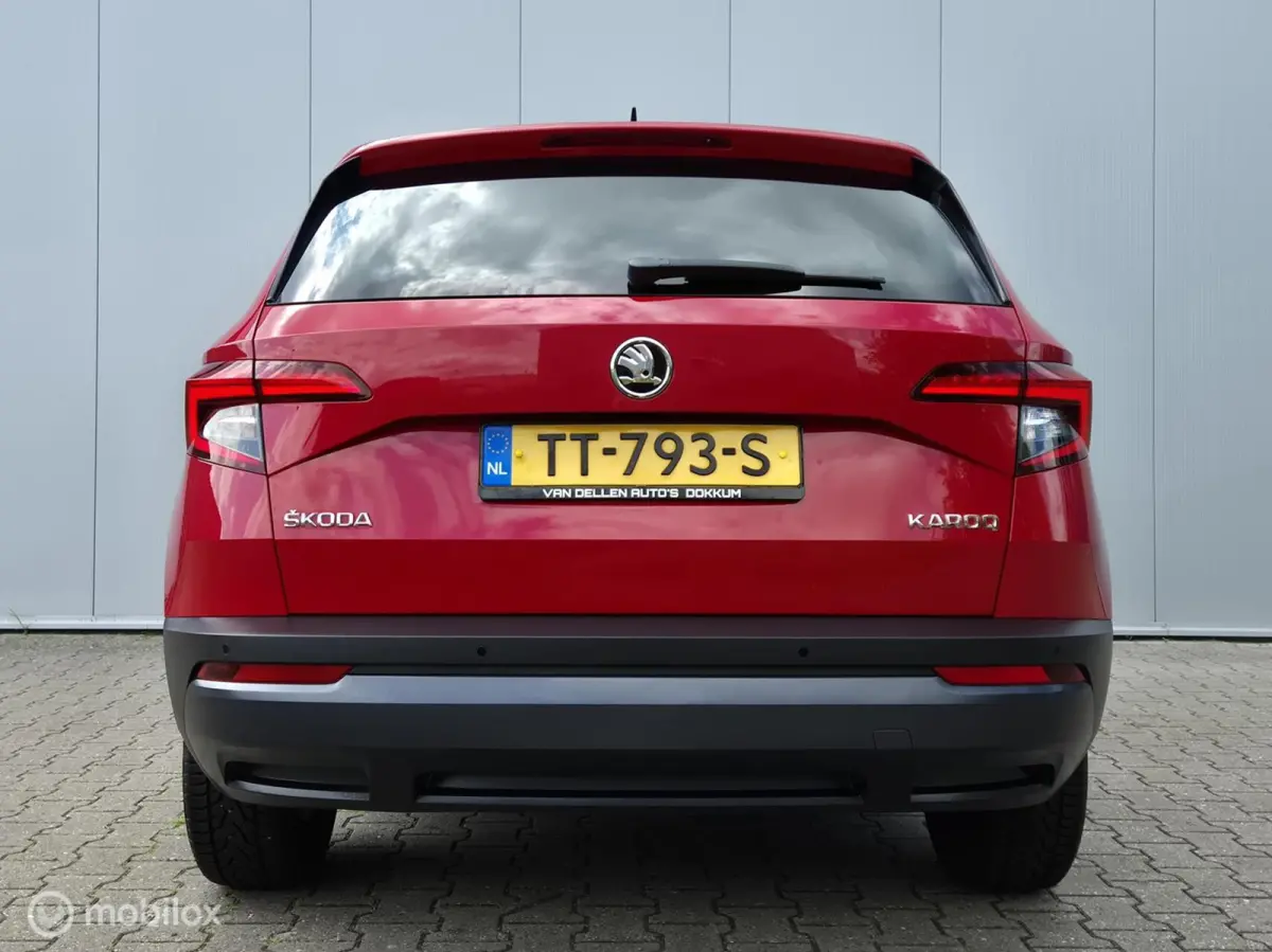 1.0 TSI CLEVER EDITION/LED/CARPLAY/CLIMATE/PDC/16''LMV