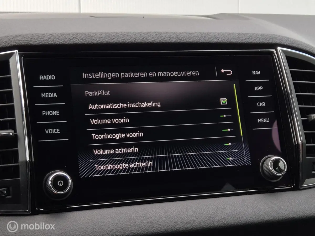 1.0 TSI CLEVER EDITION/LED/CARPLAY/CLIMATE/PDC/16''LMV