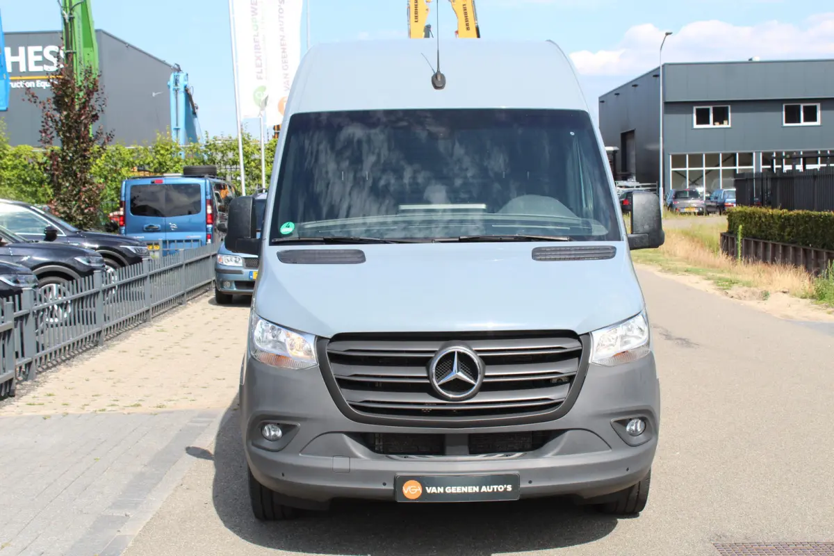 317 170Pk 1.9 CDI L2H2 RWD Automaaat | Camera | Cruise control
