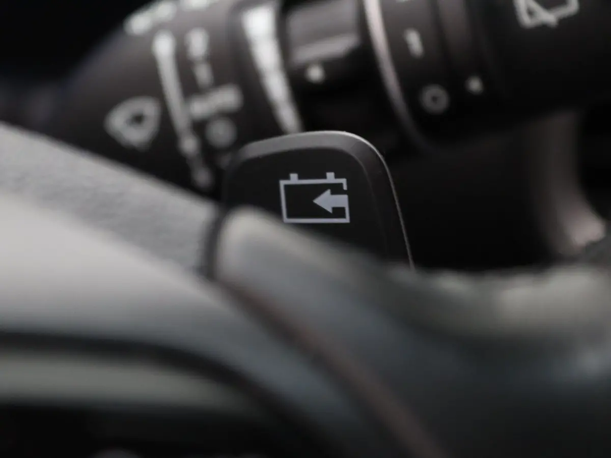 EV Fashion 64 kWh Apple Carplay/Android Auto | Head-Up