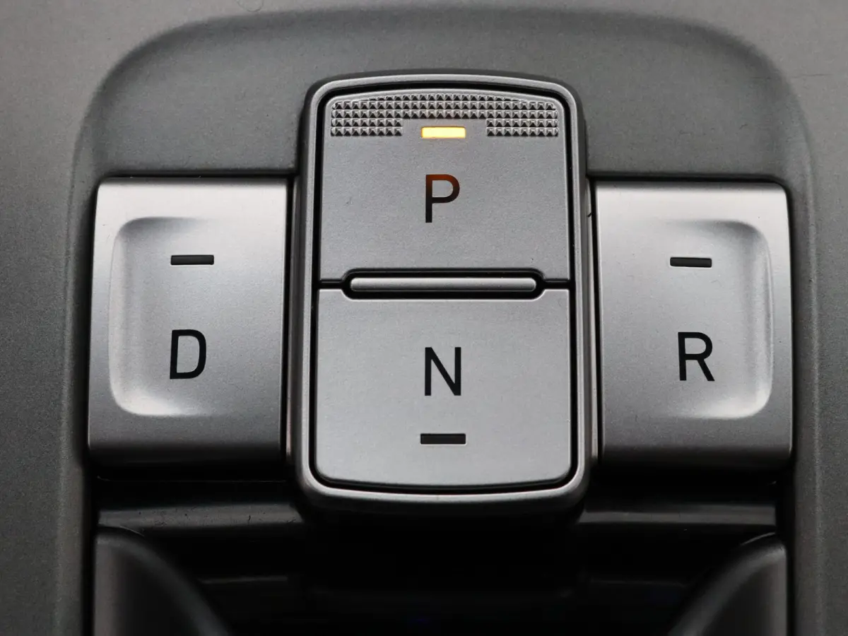 EV Fashion 64 kWh Apple Carplay/Android Auto | Head-Up