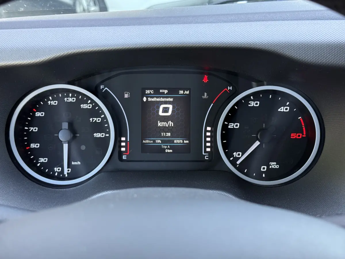 35C18H 3.0 Bakwagen met laadklep | Zijdeur | Trekhaak | Dubbel lucht | Navi | Cruisec. | LED