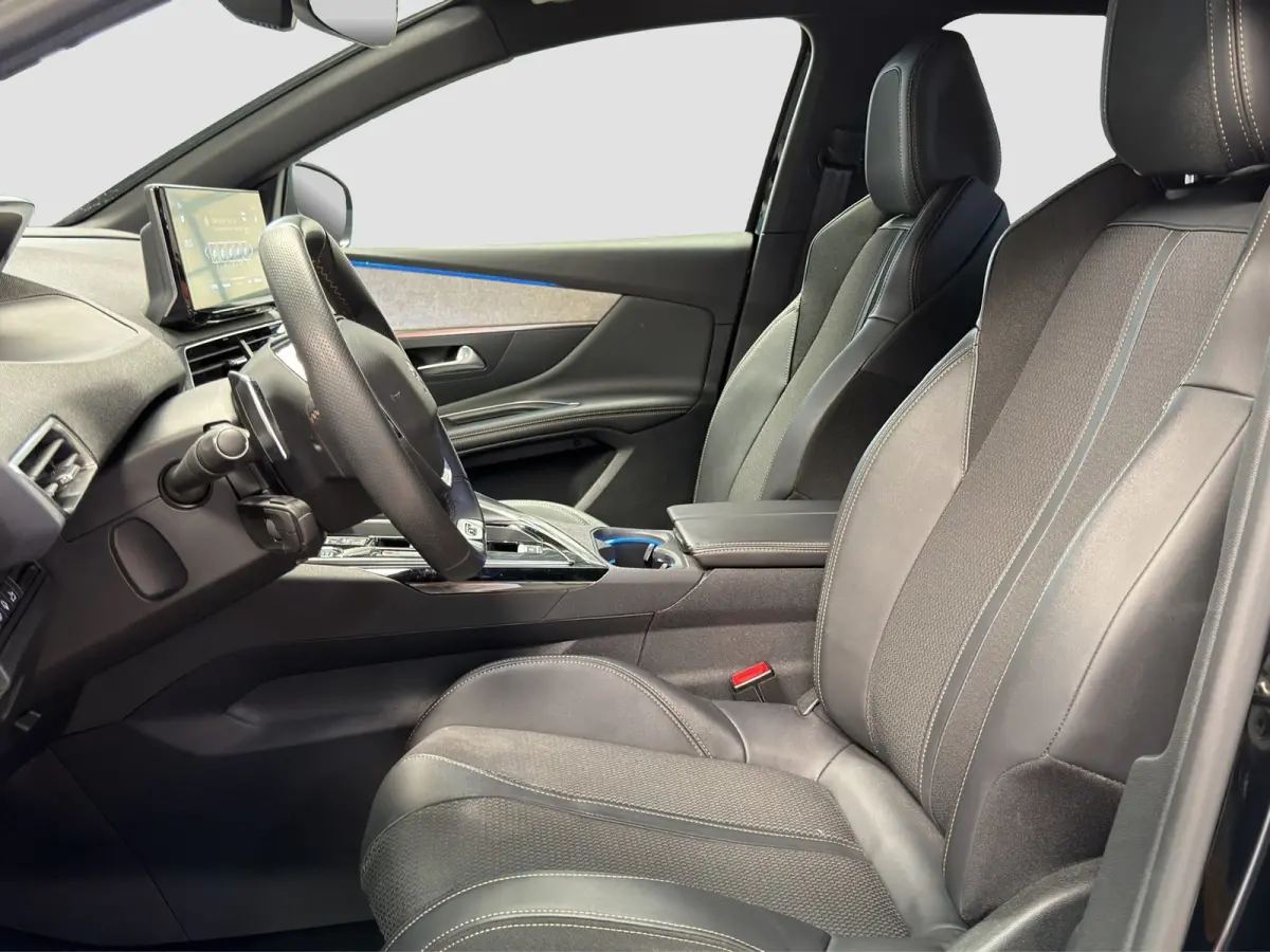 1.2 PureTech Allure|Camera|Trekhaak|Keyless|El.A.Klep|Carplay