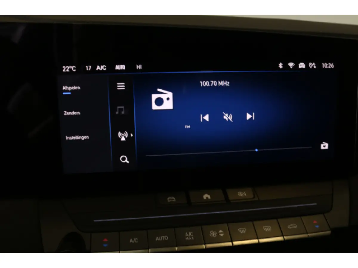 1.2 Level 3 130pk | Camera | Navi | Ad. Cruise control | AGR Stoelen | DAB | PDC V+A | Keyless entry  | LMV 17" |