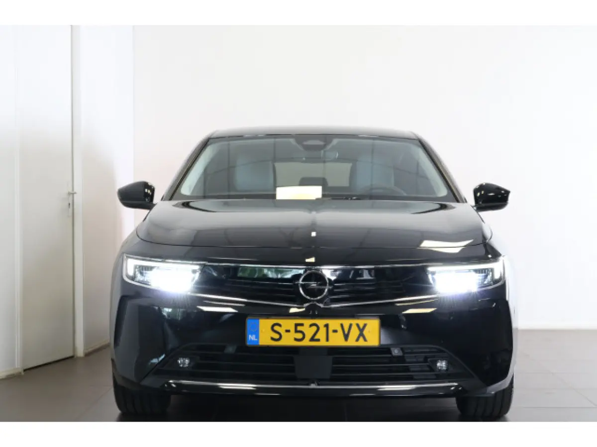 1.2 Level 3 130pk | Camera | Navi | Ad. Cruise control | AGR Stoelen | DAB | PDC V+A | Keyless entry  | LMV 17" |