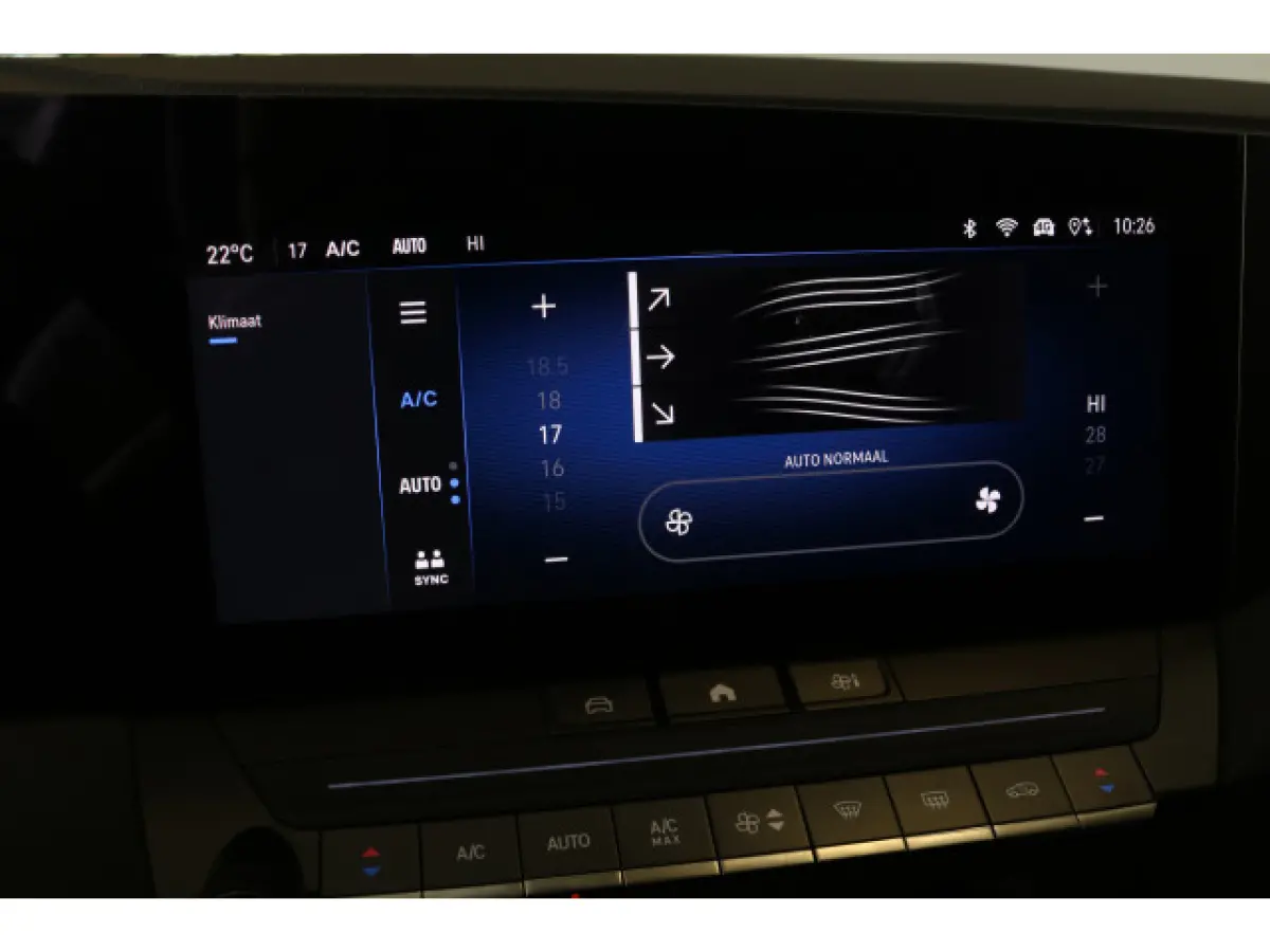 1.2 Level 3 130pk | Camera | Navi | Ad. Cruise control | AGR Stoelen | DAB | PDC V+A | Keyless entry  | LMV 17" |