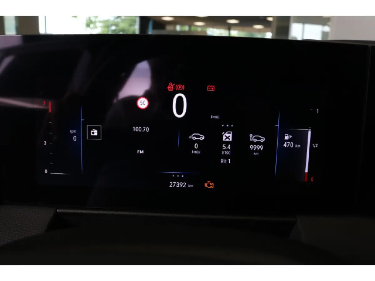 1.2 Level 3 130pk | Camera | Navi | Ad. Cruise control | AGR Stoelen | DAB | PDC V+A | Keyless entry  | LMV 17" |
