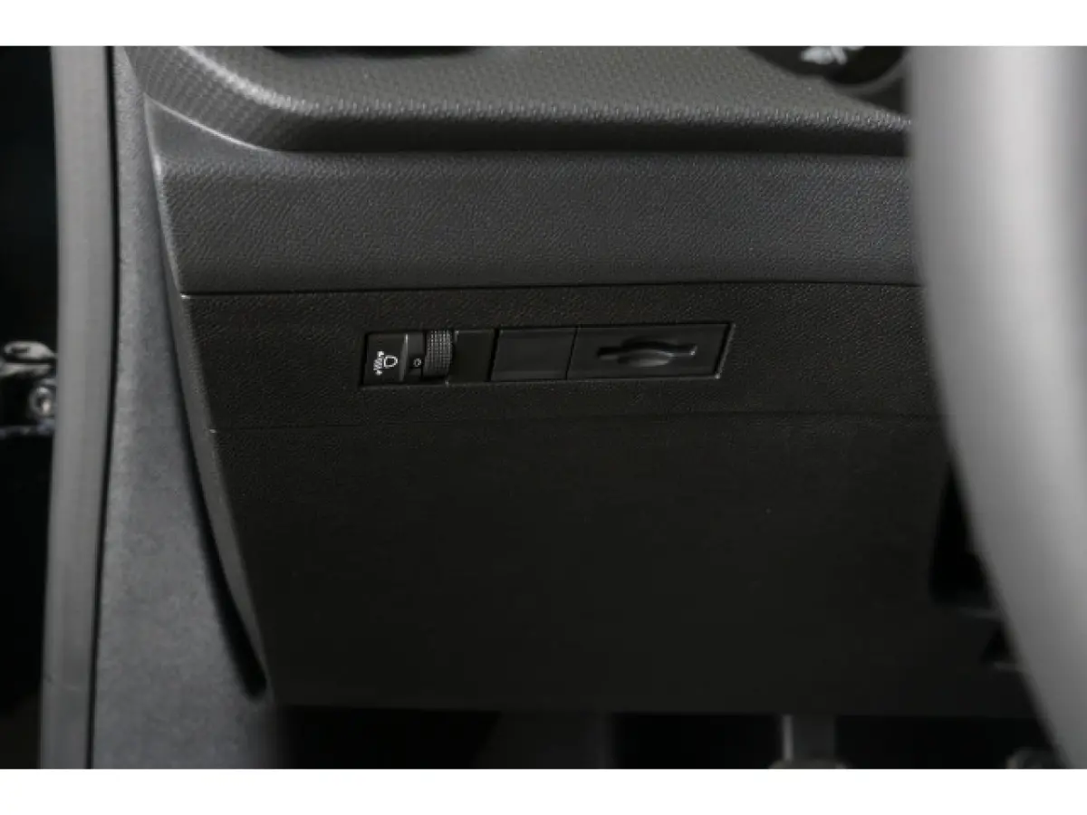 1.2 Level 3 130pk | Camera | Navi | Ad. Cruise control | AGR Stoelen | DAB | PDC V+A | Keyless entry  | LMV 17" |