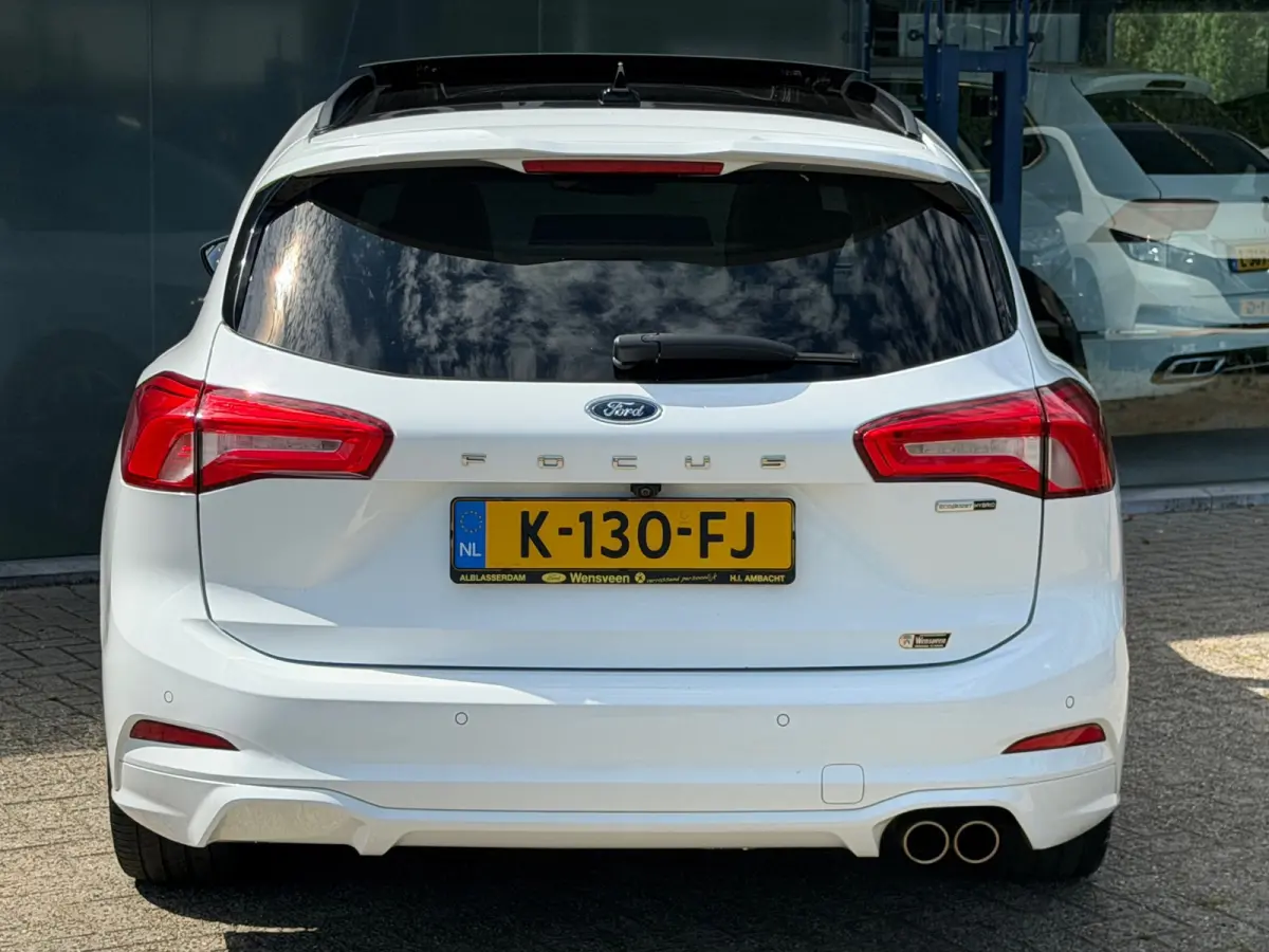 1.0 EcoBoost Hybrid ST Line X Business PANORAMADAK