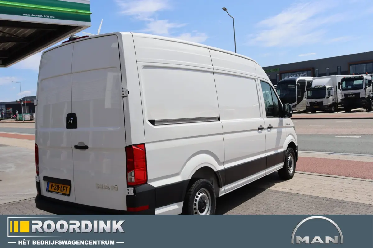 3.140 L3H3, camera, bijrijdersbank, groot scherm