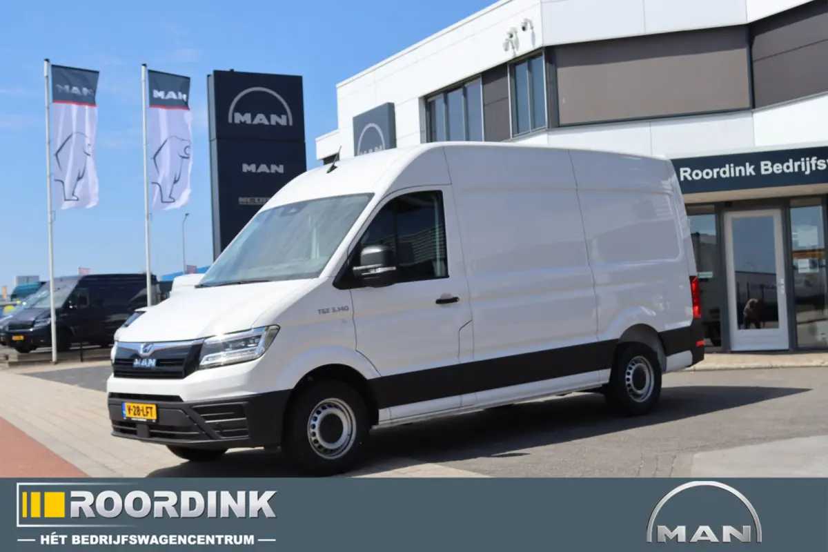 3.140 L3H3, camera, bijrijdersbank, groot scherm