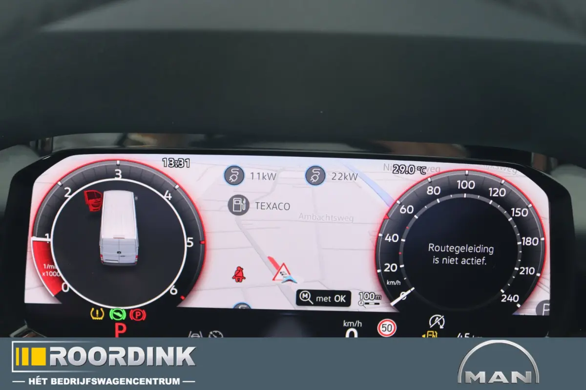 3.140 L3H3, camera, bijrijdersbank, groot scherm