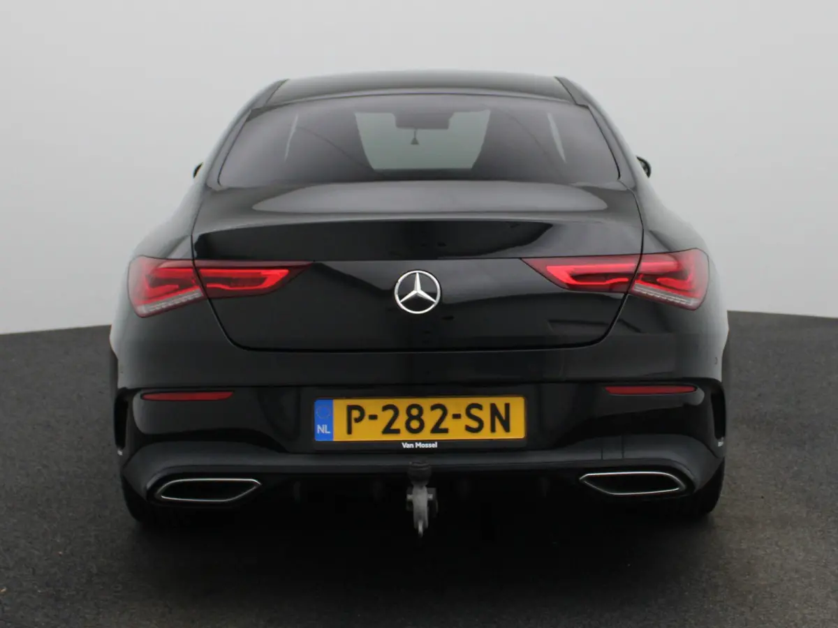 180 Business Solution AMG AUTOMAAT | TREKHAAK | NAVIGATIE | CAMERA | STOELVERWARMING