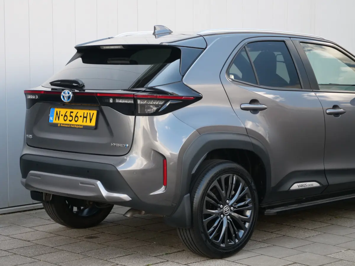 1.5 Hybrid Adventure 116 Pk Automaat Navi / DAB / Apple Carplay / Camera / Stoelverwarming