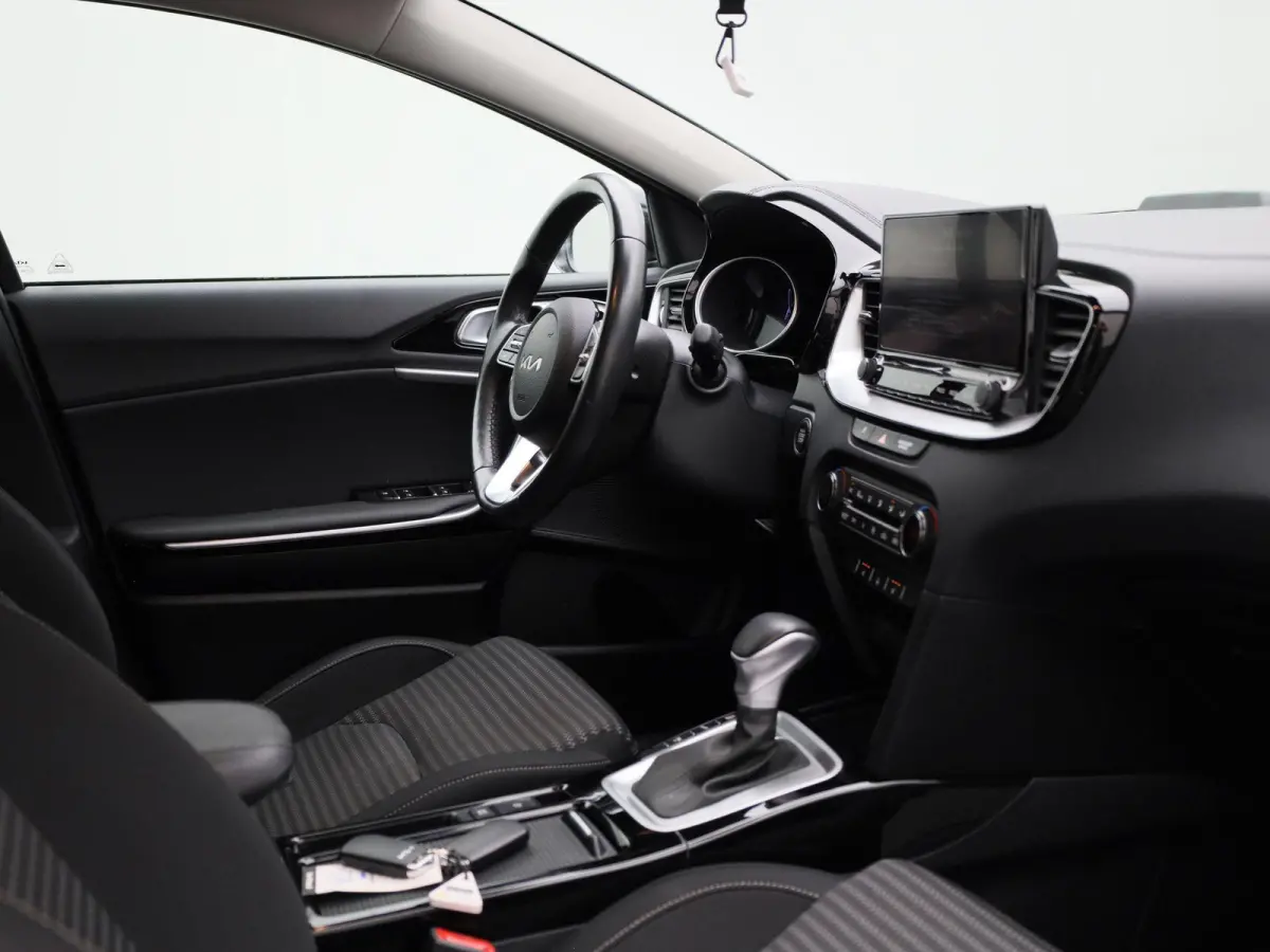 1.6 GDi PHEV DCT Business Line | CAMERA | NAVIGATIE | STOELVERWARMING