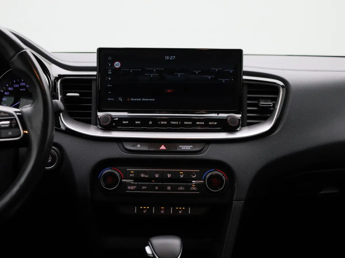 1.6 GDi PHEV DCT Business Line | CAMERA | NAVIGATIE | STOELVERWARMING