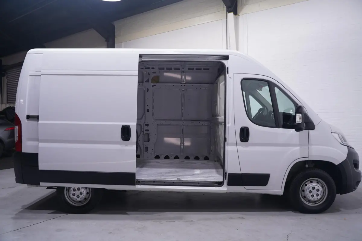 2.2 HDI 140 pk L2H2 Airco, Cruise Control BPM vrij, Audiosysteem, PDC achter, 3-Zits
