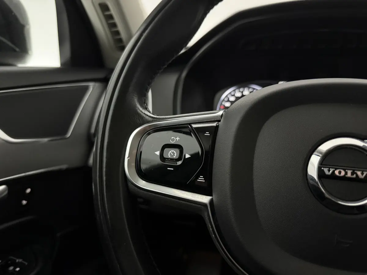 2.0 T8 Recharge AWD 7p. | Camera | Virtual | Cruise | Trekhaak | LED | Stoel/Stuurverw.